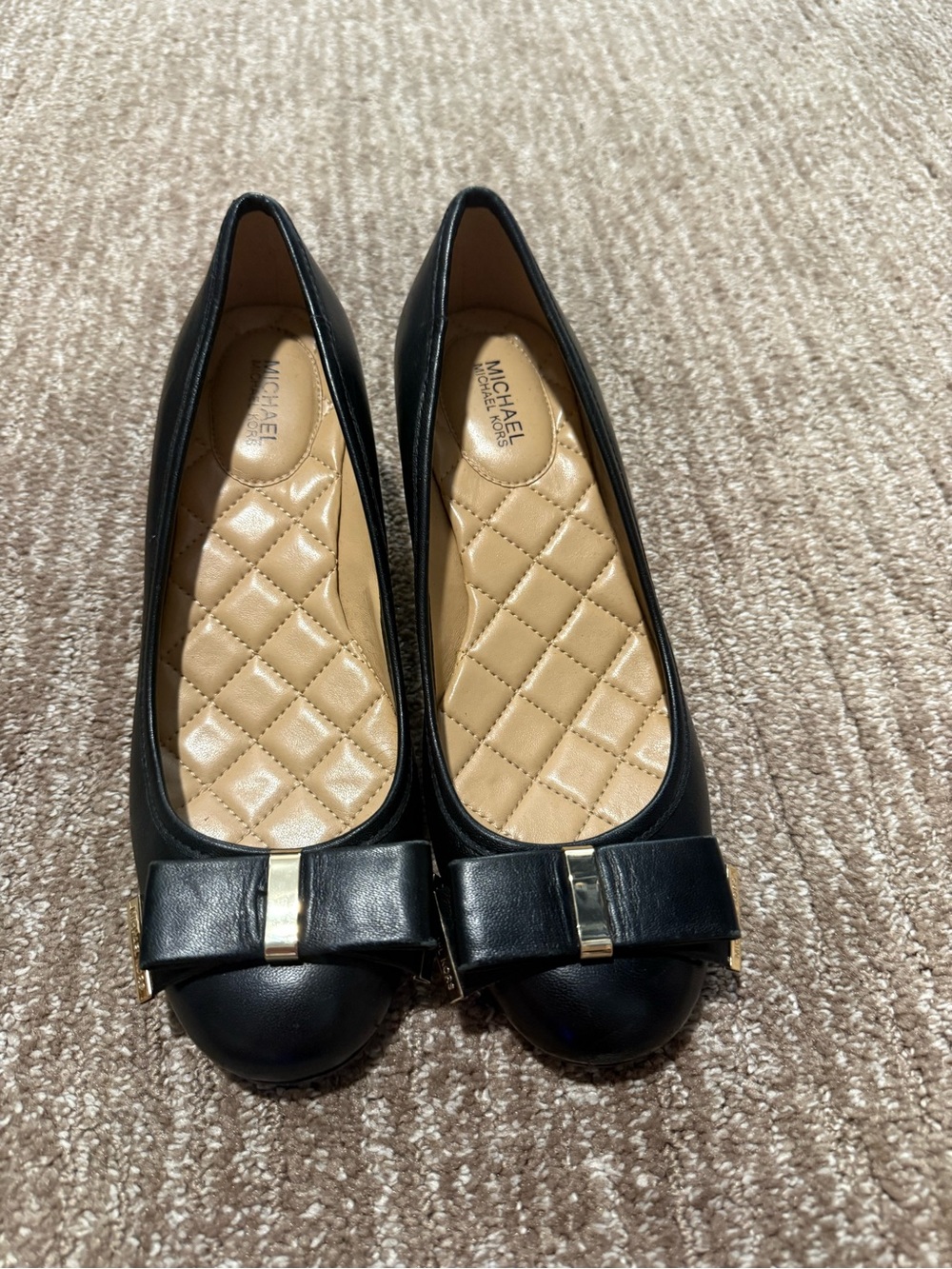 MICHAEL Michael Kors Black Leather Bow block heels with Gold Accent fits US 7.5